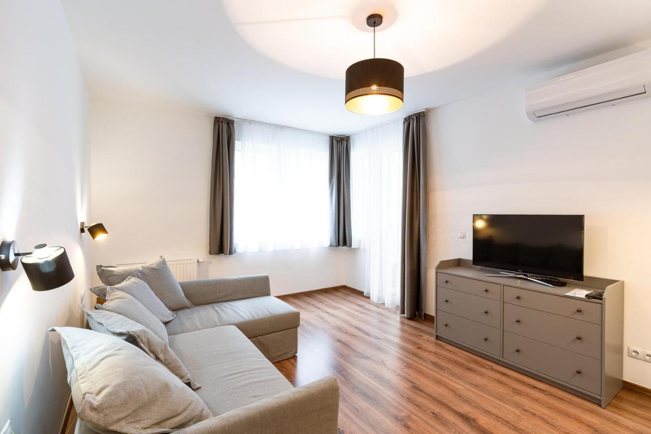 Modern & Newly Built Apartment With Private Garage Budapest Exteriör bild