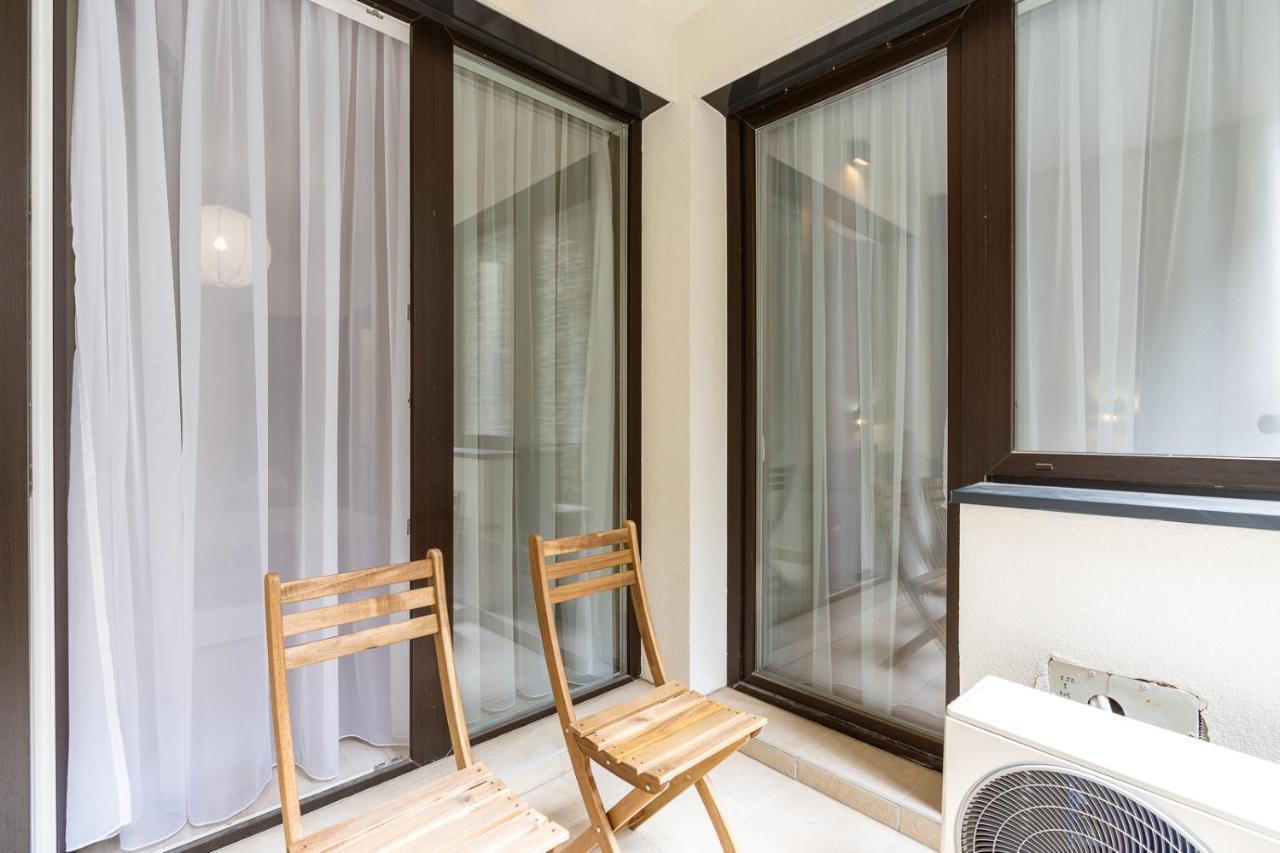 Modern & Newly Built Apartment With Private Garage Budapest Exteriör bild