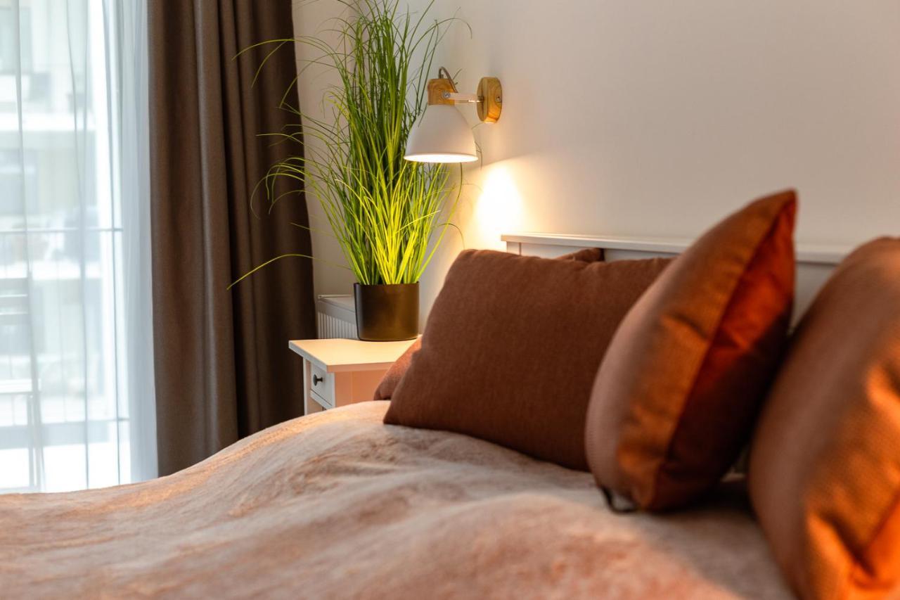 Modern & Newly Built Apartment With Private Garage Budapest Exteriör bild