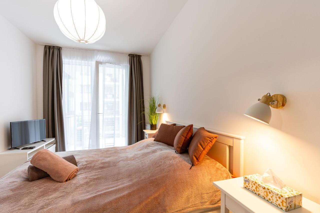Modern & Newly Built Apartment With Private Garage Budapest Exteriör bild